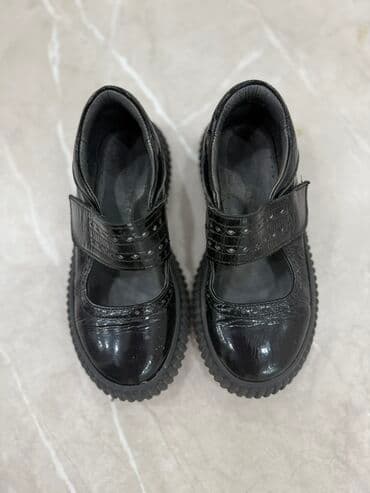 удобные: Детские туфли Мэри Джейн классического черного цвета, выполненные из — 3