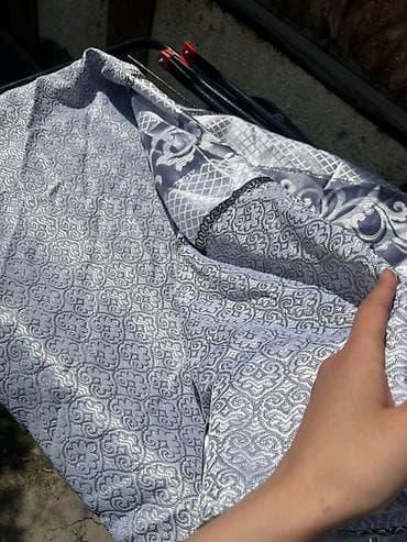 шторы разных расцветок: Портьера, Жаккард, Светонепроницаемая, Готовое изделие, Б/у, Для спальни — 2