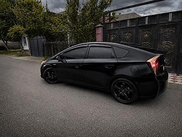 step wgn: Toyota Prius: 2012 г., 1.8 л, Автомат, Гибрид, Хэтчбэк — 2