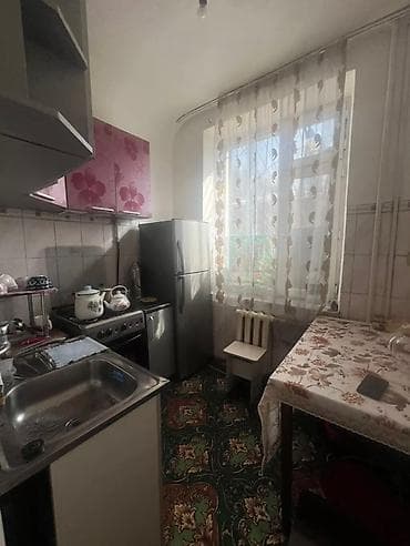 1 комната, 30 м², Хрущевка, 1 этаж