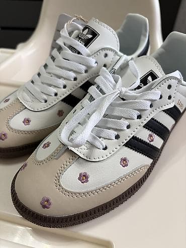 Кроссовки, 38, Adidas, Новый, цвет - Белый, Самовывоз