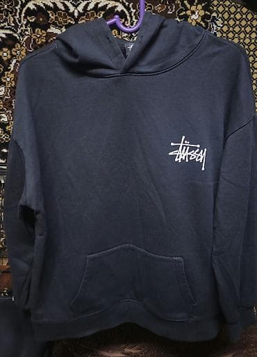 Свитерлер: Продаю б/у толстовки, размер на первом фото 2XL на втором фото — 4