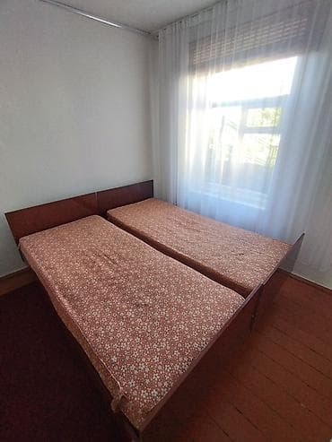 Две односпальные кровати в классическом стиле 1500с за каждую кровать