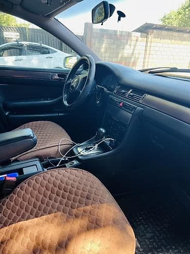 Audi A6: 2000 г., 2.6 л, Автомат, Бензин, Седан — 7