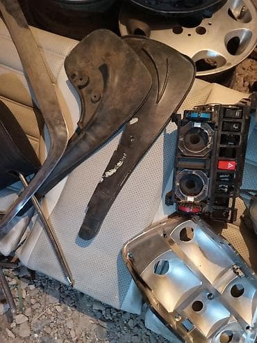 sprinter 315: W124 Mercedes сиденье нижний часть 500 сом, поворотник целый Bosch — 3