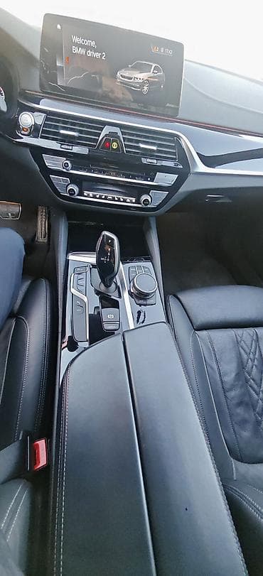 авто лотка: BMW 5 series: 2019 г., Автомат, Бензин, Седан — 3