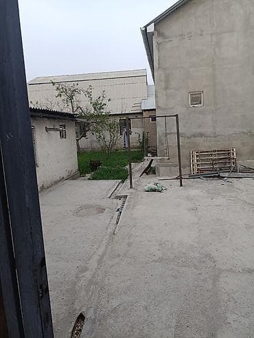 Продаётся частный дом с хозяйственными постройками и зелёным участком — 2