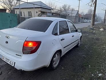подбор авто: ВАЗ (ЛАДА) Granta: 2012 г., 1.5 л, Механика, Бензин, Седан — 3