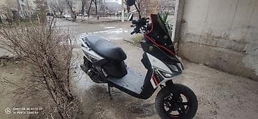 скутер с крышей: Скутер класса 150кб 62000 см³ в спортивном стиле. состояние дел — 5