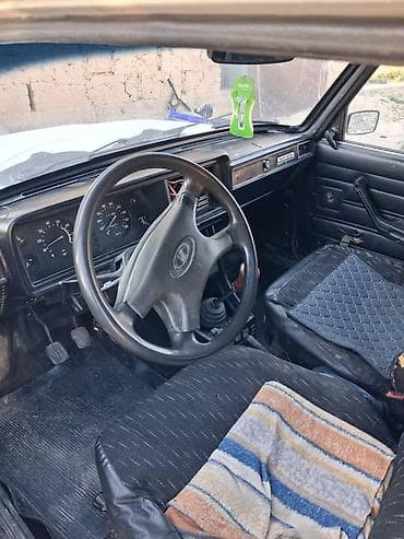 ваз 2107 мос: ВАЗ (ЛАДА) 2107: 2004 г., Ручные, Бензин, Седан — 5