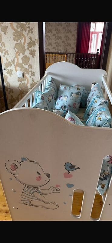 Детская кроватка с мягким комплектом бортиков - Материал кроватки