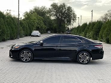 Toyota Camry: 2019 г., 2.5 л, Автомат, Бензин, Седан — 4