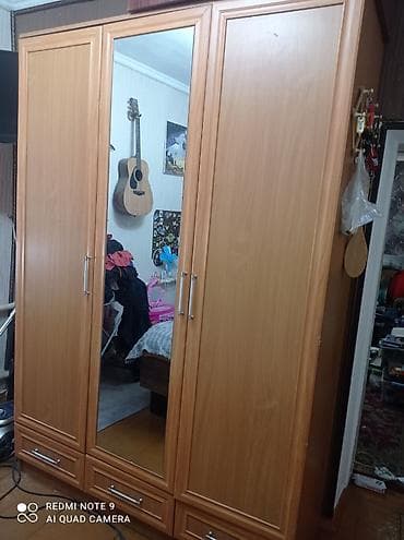 Мебельные гарнитуры: Срочно!!!! Продам кровать 190/200 и шкаф за всё 12000! Самовывоз с — 3