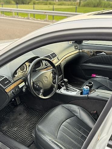 Транспорт: Mercedes-Benz E-класс AMG: 2005 г., 5.5 л, Автомат, Бензин, Седан — 8