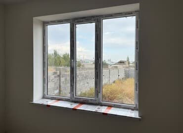 терезе пластиковые: ПВХ окно с двухстворчатой конфигурацией и одной поворотно-откидной — 1