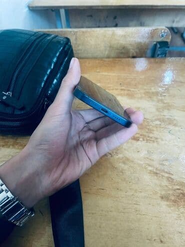 бу 11 айфон: IPhone 12, Колдонулган, 128 ГБ, Black Titanium, Заряддоочу түзүлүш, Коргоочу айнек, Кабель, 79 % — 5