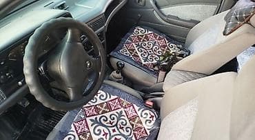 Daewoo Nexia: 2002 г., 1.6 л, Механика, Бензин, Седан — 4