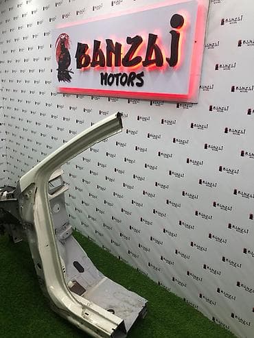 ist: Ланжерон на Toyota Ist Крыло на Тойота Ист Белый жемчуг,мягкая — 2