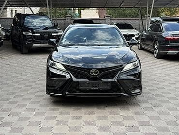 Toyota Camry: 2023 г., 2.5 л, Автомат, Бензин, Седан