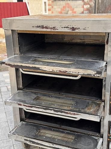 промышленные мясорубки: Промышленная хлебопекарная печь (3 уровня) Продаётся профессиональная — 8