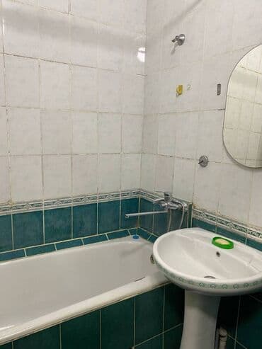 дом без хозян: 2 комнатная квартира на сутки Правда-Боконбаева Командированным — 2