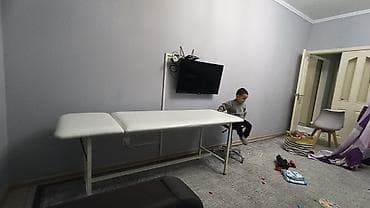 массажные столы: Кушетка/стол для массажа и процедур - Трёхсекционная конструкция: две — 2