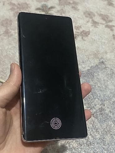 Apple iPhone: Realme GT 6, Б/у, 256 ГБ, цвет - Серебристый, 2 SIM — 2