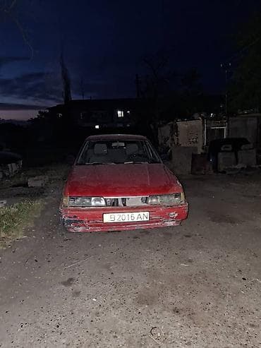 Унаа: Mazda 626: 1999 г., 2 л, Кол менен иштөөчү, Бензин, Седан — 2