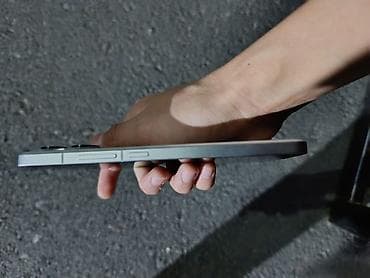 poco бу: Poco F6 Pro, Б/у, 256 ГБ, цвет - Белый, 2 SIM, 1 SIM, eSIM — 4
