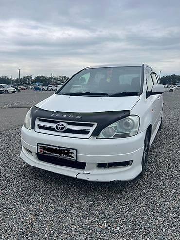 Toyota Ipsum: 2002 г., 2.4 л, Автомат, Бензин, Минивэн