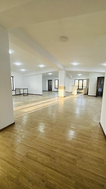 open space: АРЕНДА ОФИС ЦЕНТР 10мин от ЦУМа 205м2 Этаж: 4/4 Круговой балкон Целый — 1