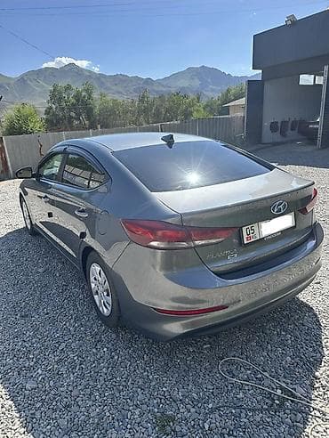 hyundai грузовик: Hyundai Elantra: 2018 г., 2 л, Типтроник, Бензин, Седан — 7