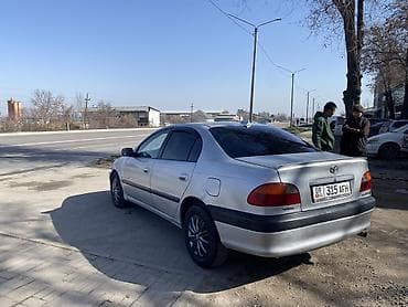 продам авенсис: Toyota Avensis: 2002 г., 1.8 л, Механика, Бензин, Седан — 3