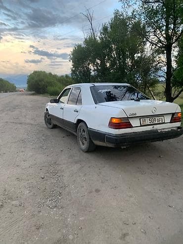 Mercedes-Benz W124: 1986 г., 3 л, Седан