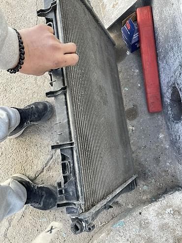 Радиатор охлаждения двигателя (автомобильный) - Тип: алюминиевый