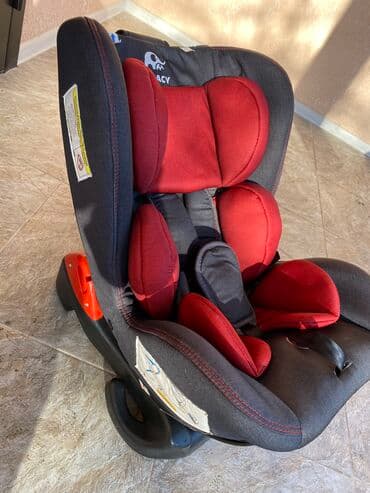 автокресла для детей: Автокресло, цвет - Красный, Б/у — 5