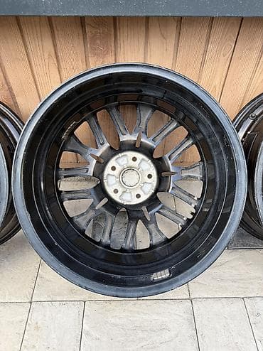 Унаа: Куйма Дисктер R 19 Kia, Комплект, тешиктери - 5, Колдонулган — 8