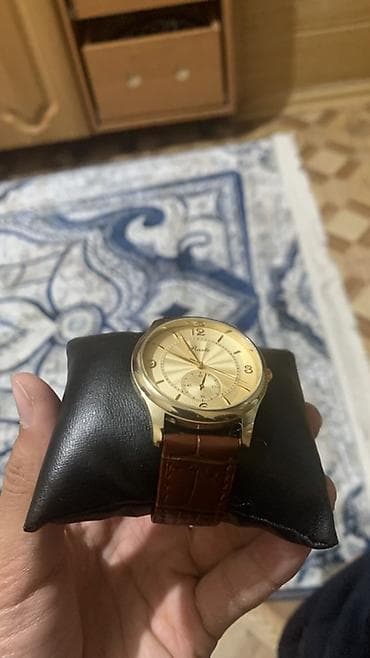 Кошельки: Классические наручные часы Arste (надпись на циферблате). - Корпус — 2