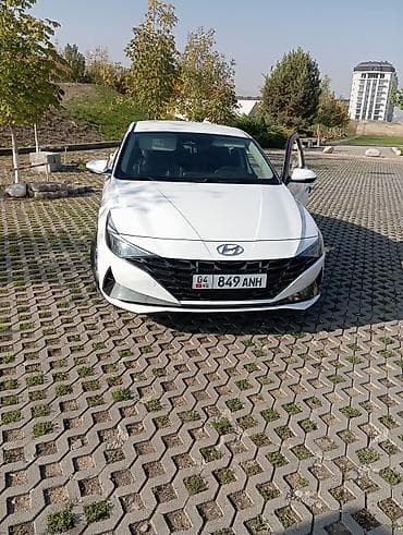 Hyundai Avante: 2021 г., 1.6 л, Автомат, Бензин, Седан
