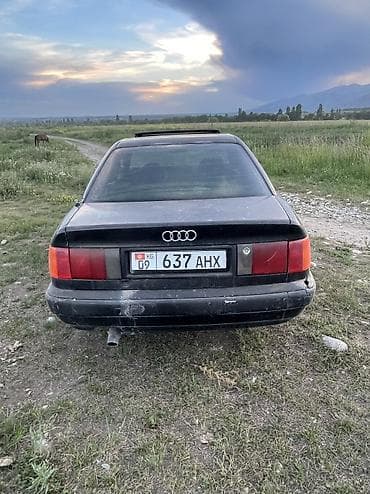 салон машина: Audi 100: 1991 г., 2.3 л, Механика, Бензин, Седан — 8