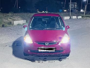 Honda Fit: 2004 г., 1.3 л, Автомат, Бензин, Хэтчбэк