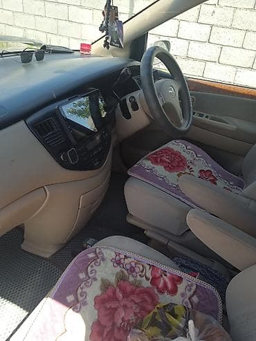 4 7: Mazda MPV: 2004 г., Минивэн — 2