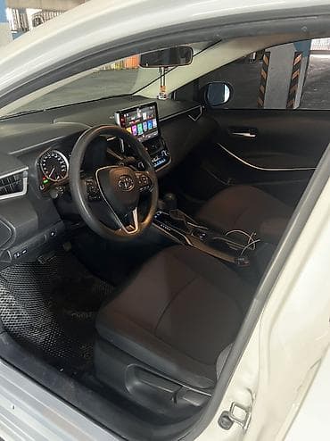 camry 2014: Toyota Corolla: 2021 г., 1.8 л, Вариатор, Гибрид, Седан — 6