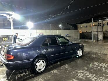 авто в рассрочку с первоначальным взносом: Mercedes-Benz E-Class: 1995 г., 2.3 л, Механика, Бензиновая, Седан — 8