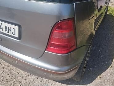 бампер а6: Mercedes-Benz A-Class: 1999 г., 1.4 л, Механика, Бензин, Хэтчбэк — 4
