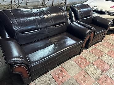 письменный стол на кыргызском: Продаю комплект кожаной мебели (1 диван и 1 кресло). Общая длина 2,70 — 1