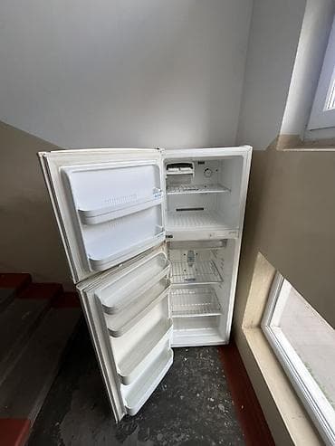 lg: Холодильник LG, Б/у, Двухкамерный, De frost (капельный) — 1