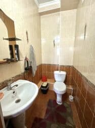 роял квартиры: 3 комнаты, 91 м², Элитка, 1 этаж, Старый ремонт — 3