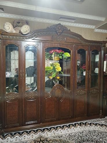 Шу стенкани шфанери сотилади