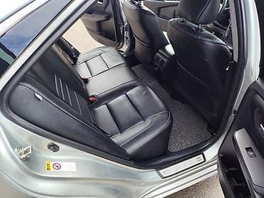 Toyota Camry: 2017 г., 2.5 л, Автомат, Гибрид, Седан — 4